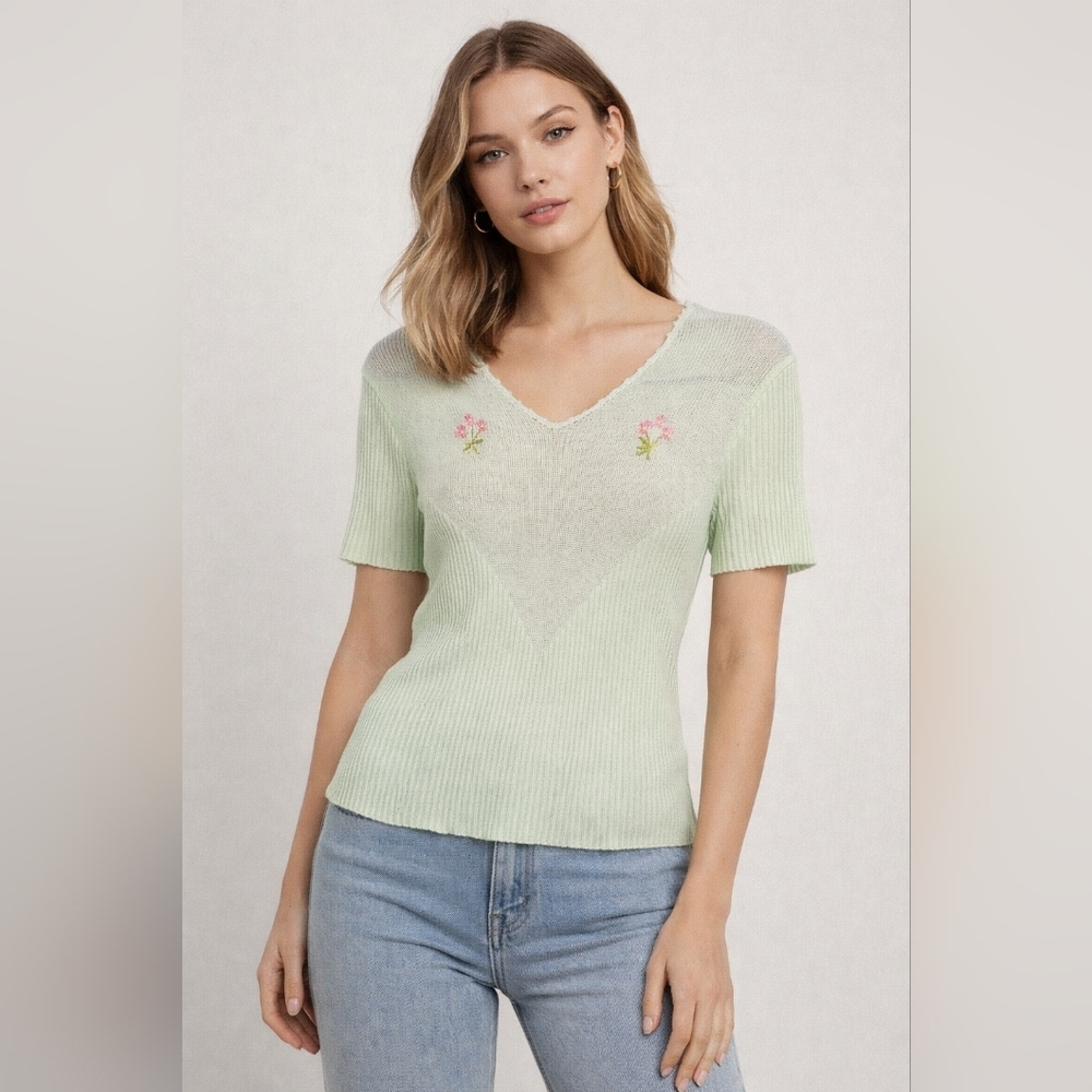 ​Vintage 90s Way Out Mint Green Ribbed Knit Top Floral Embroidery M